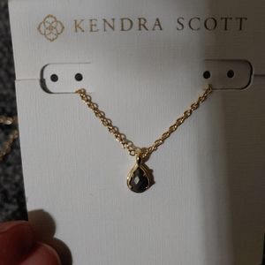 Kendra Scott necklace